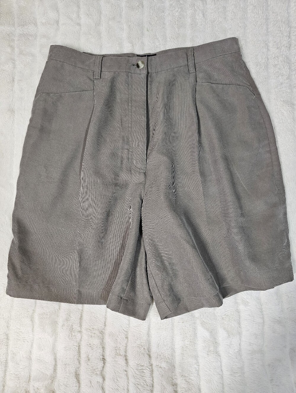 Adidas Golf Bermuda Shorts Womens Size 10 Taupe Tencel Blend Casual Chino